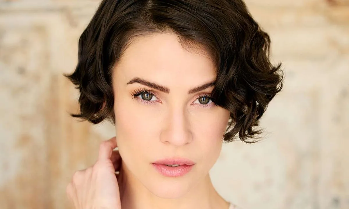 Days of Our Lives - Linsey Godfrey