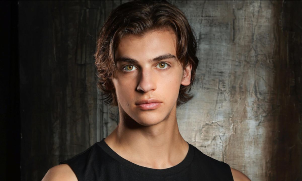 General Hospital comings and goings - Giovanni