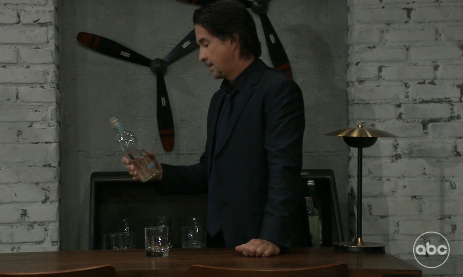 General Hospital Spoilers - Finn continues to drink