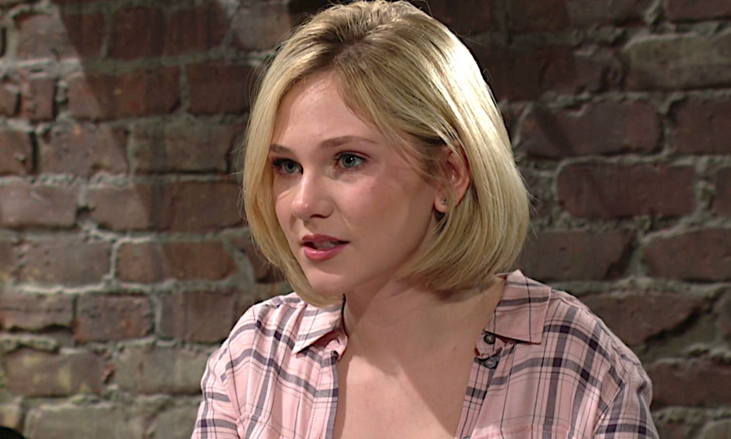 The Young And The Restless Comings And Goings - Lucy