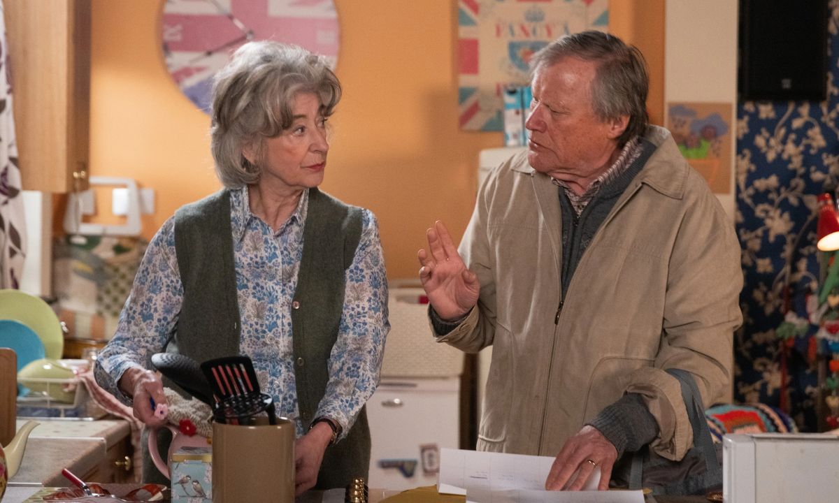 coronation-street-spoilers-roy-evelyn