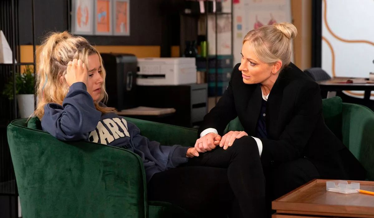 coronation-street-spoilers-betsy-lisa-confession