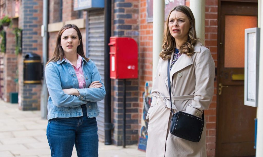 Coronation Street: Amy can't trust her mom