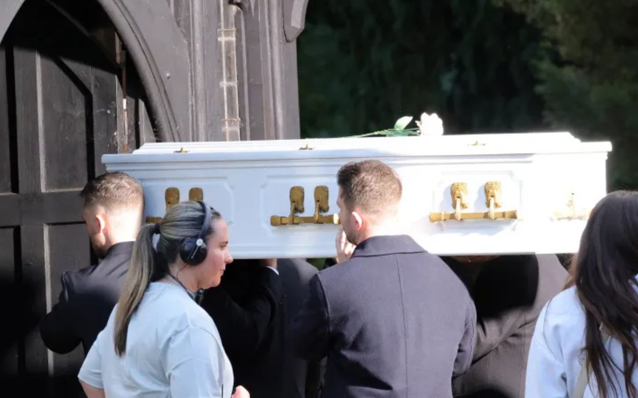 EastEnders - Linda's Death - 10th Oct