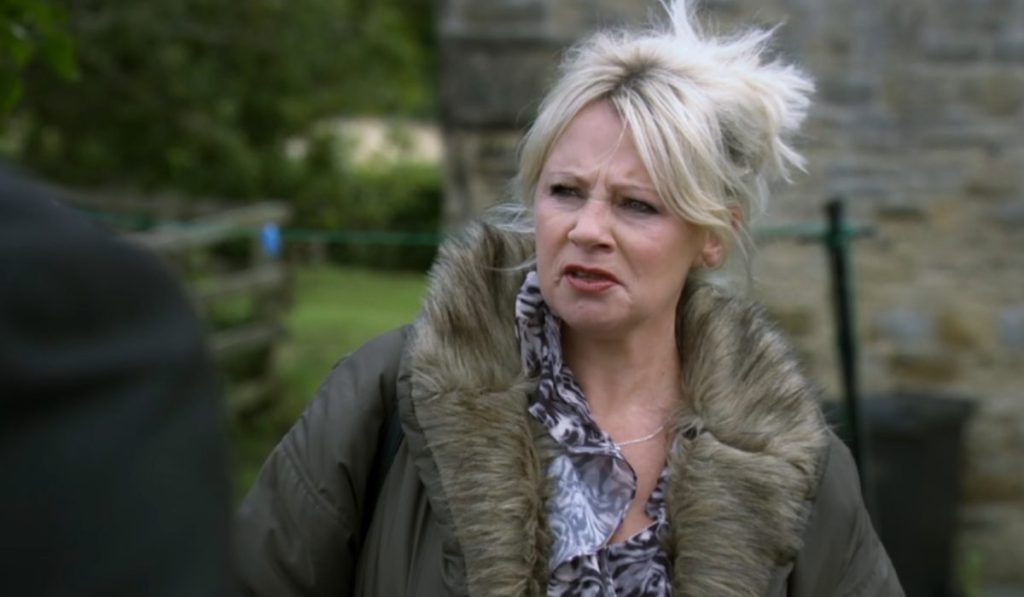Samantha-as-Tina Dingle