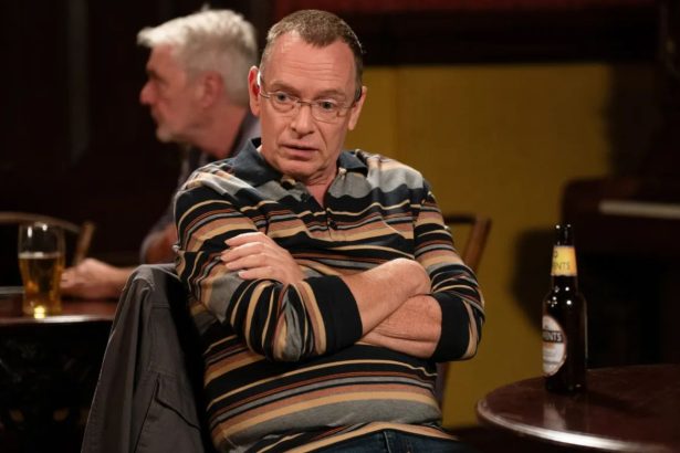 EastEnders Spoilers - Ian - 26th Nov