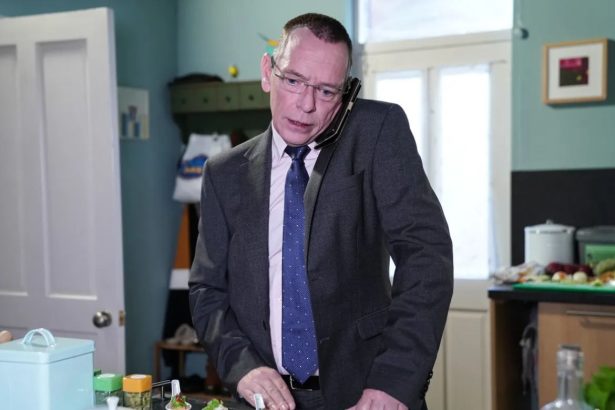 EastEnders Spoilers - Ian - 26th Nov