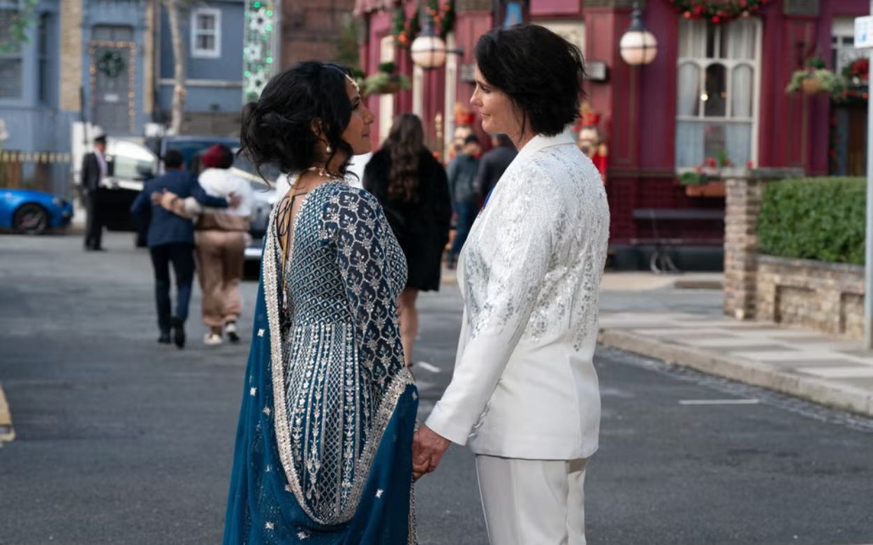  Eve & Suki - 12th Dec