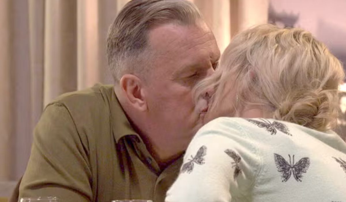 harvey-kathy-kiss