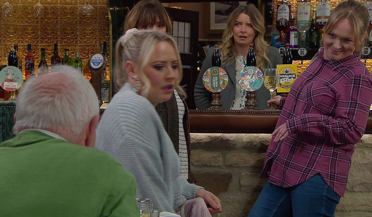 Emmerdale: Tracy gets caught