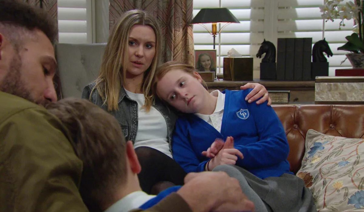 Emmerdale: Clemmie is upset