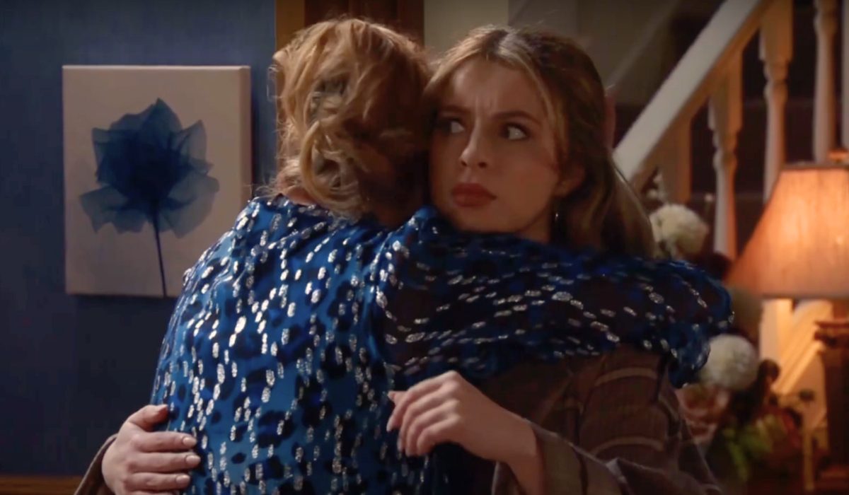 jenny-hugs-daisy-coronation-street
