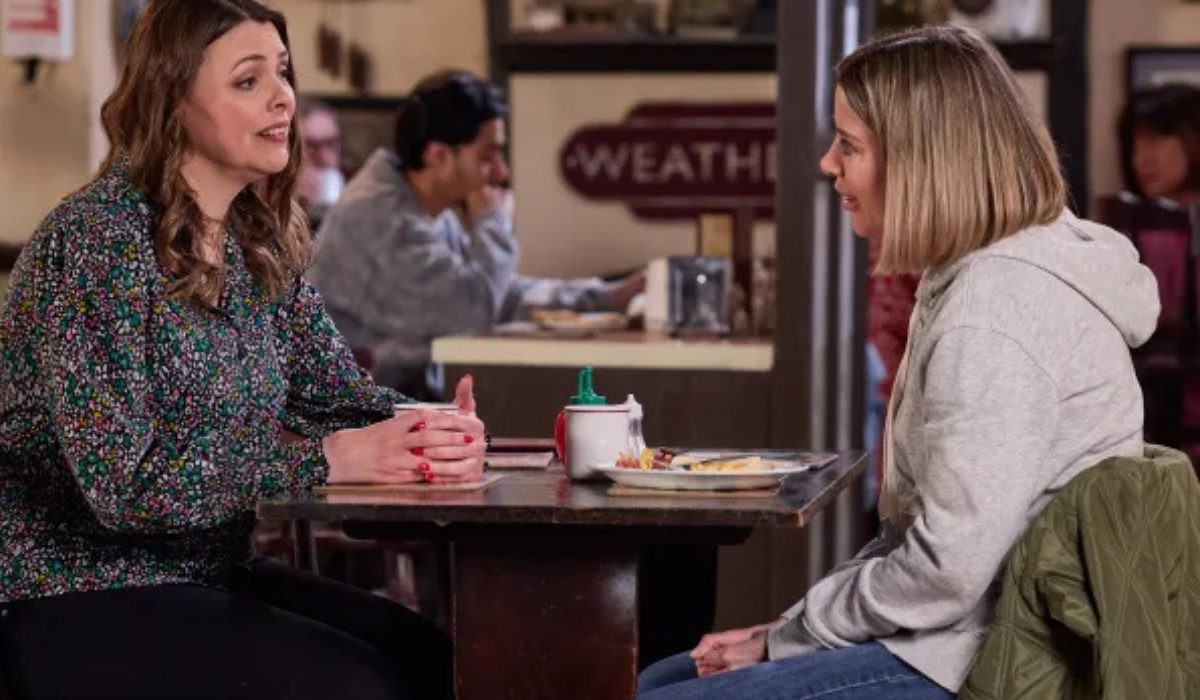 Coronation Street: Abi warns Tracy!