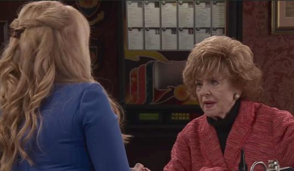 Rita-suggests-jenny-coronation-street
