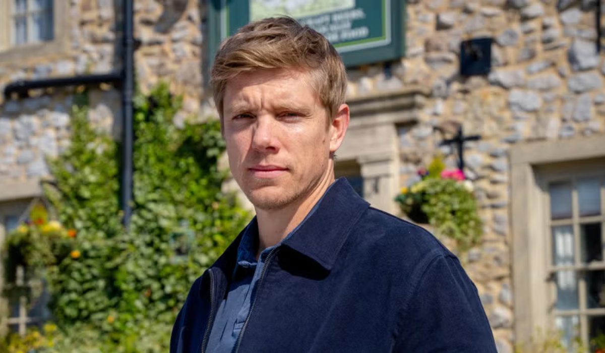 Emmerdale: Robert sees nightmares