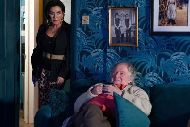 EastEnders: Nigel's health is deteriorating!