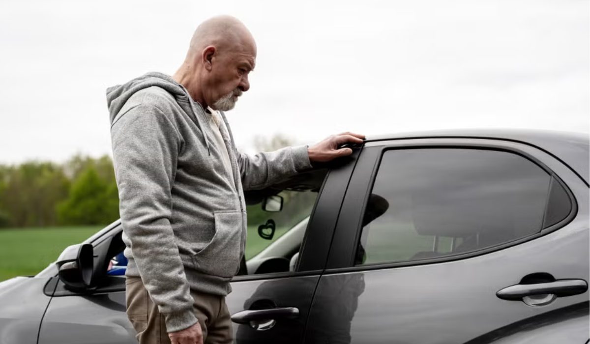 Emmerdale: Bear is living in his car