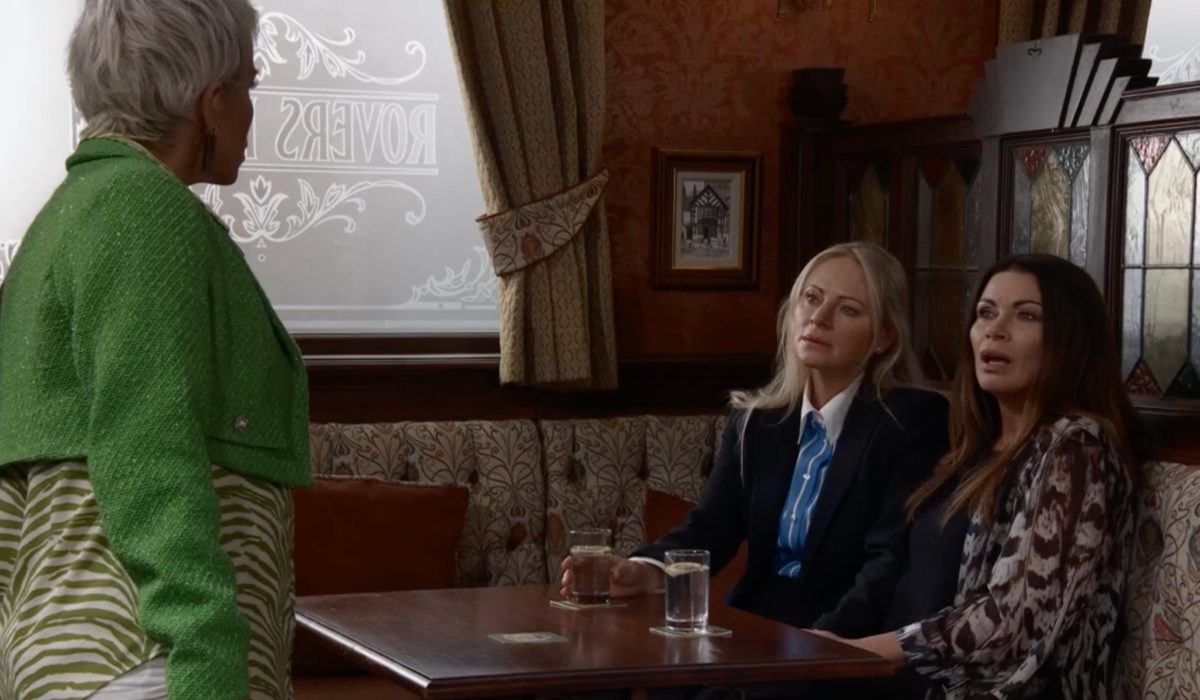 Debbie is desperate to buy No. 6 in Coronation Street