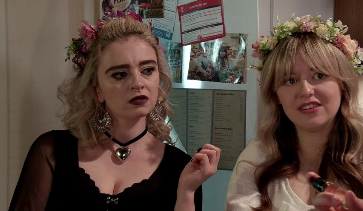 nina-summer-coronation-street