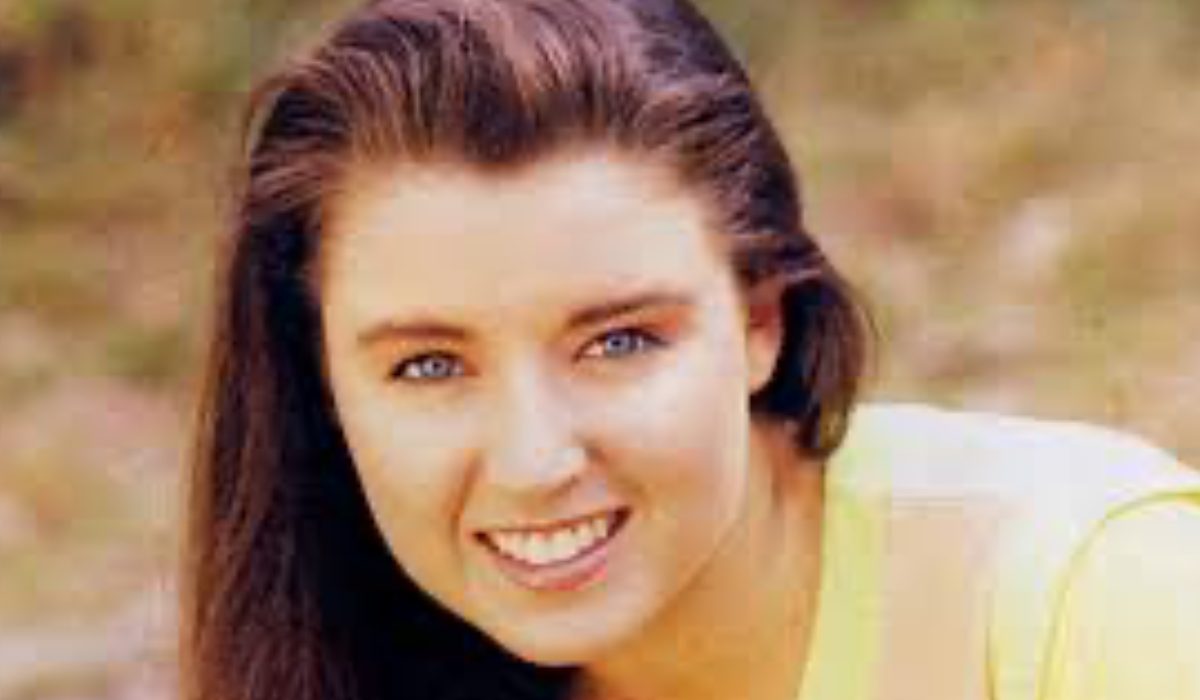 danii-home-and-away