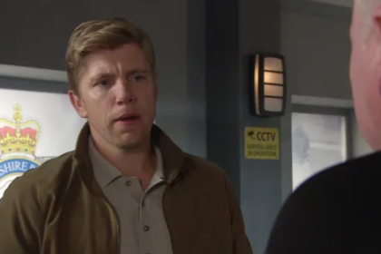 Emmerdale: Ryan opens up on Robert