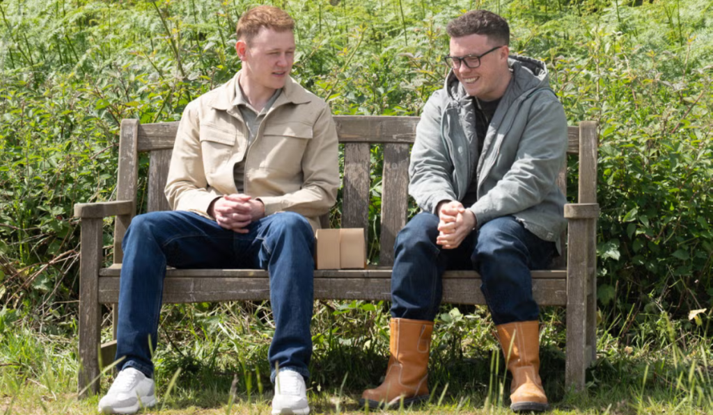 Emmerdale: Mike meets Vinny