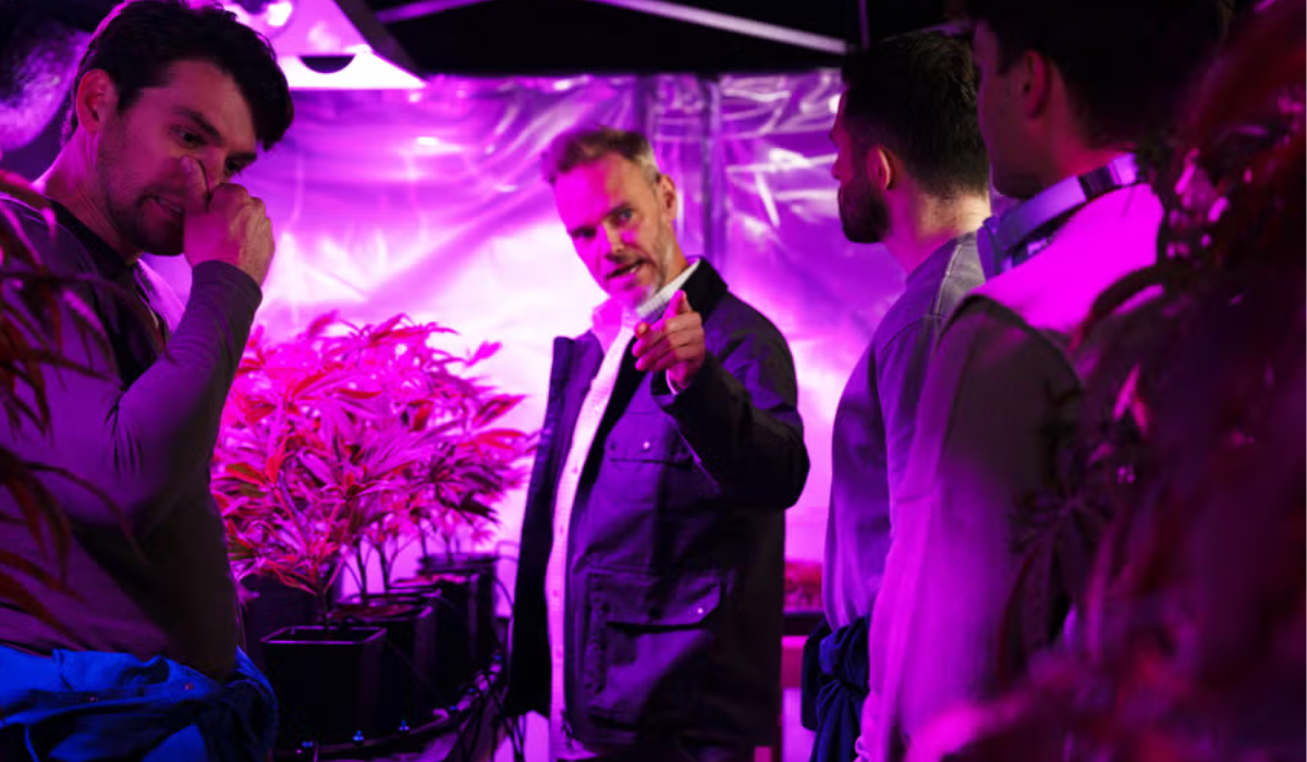 Emmerdale: Ray is a drug dealer