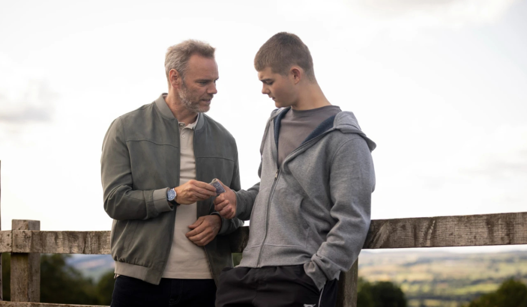 Emmerdale: Ray pretends to care for Dylan