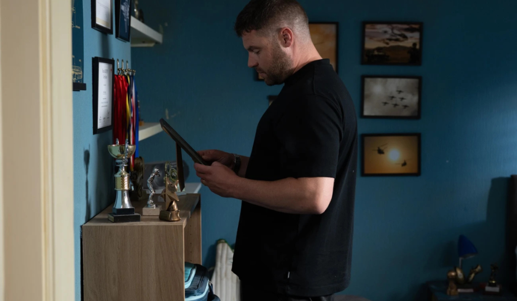 Emmerdale: Aaron discovers something