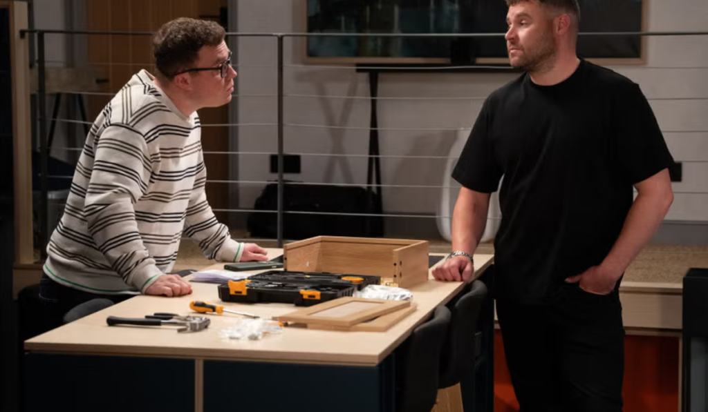 Emmerdale: Vinny tells the truth to Aaron