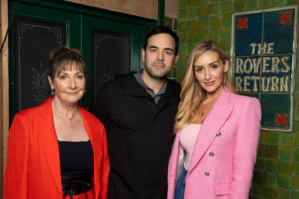 Catherine-retun-family-coronation-street