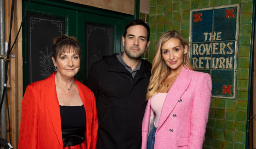 Catherine-retun-family-coronation-street