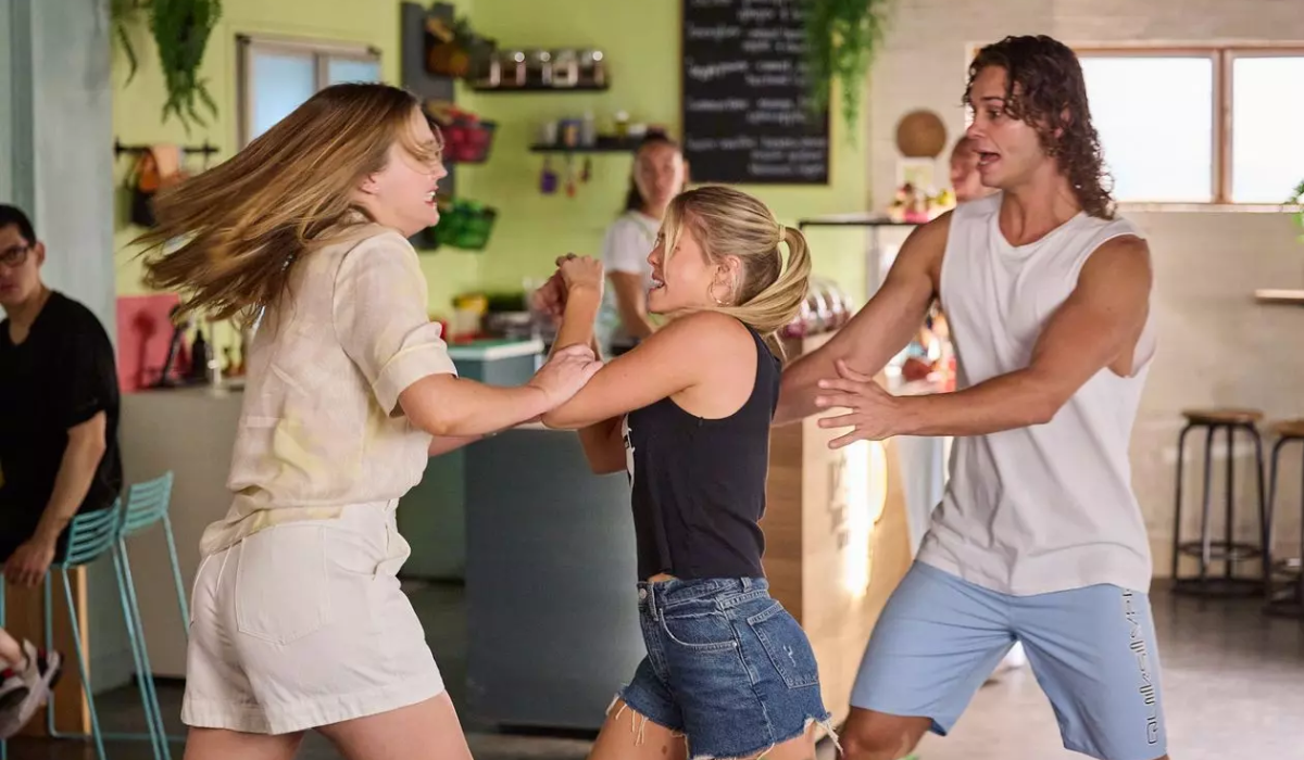 lacey-jo-theo-home-and-away