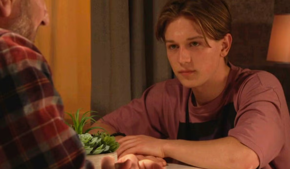 EastEnders-Joel