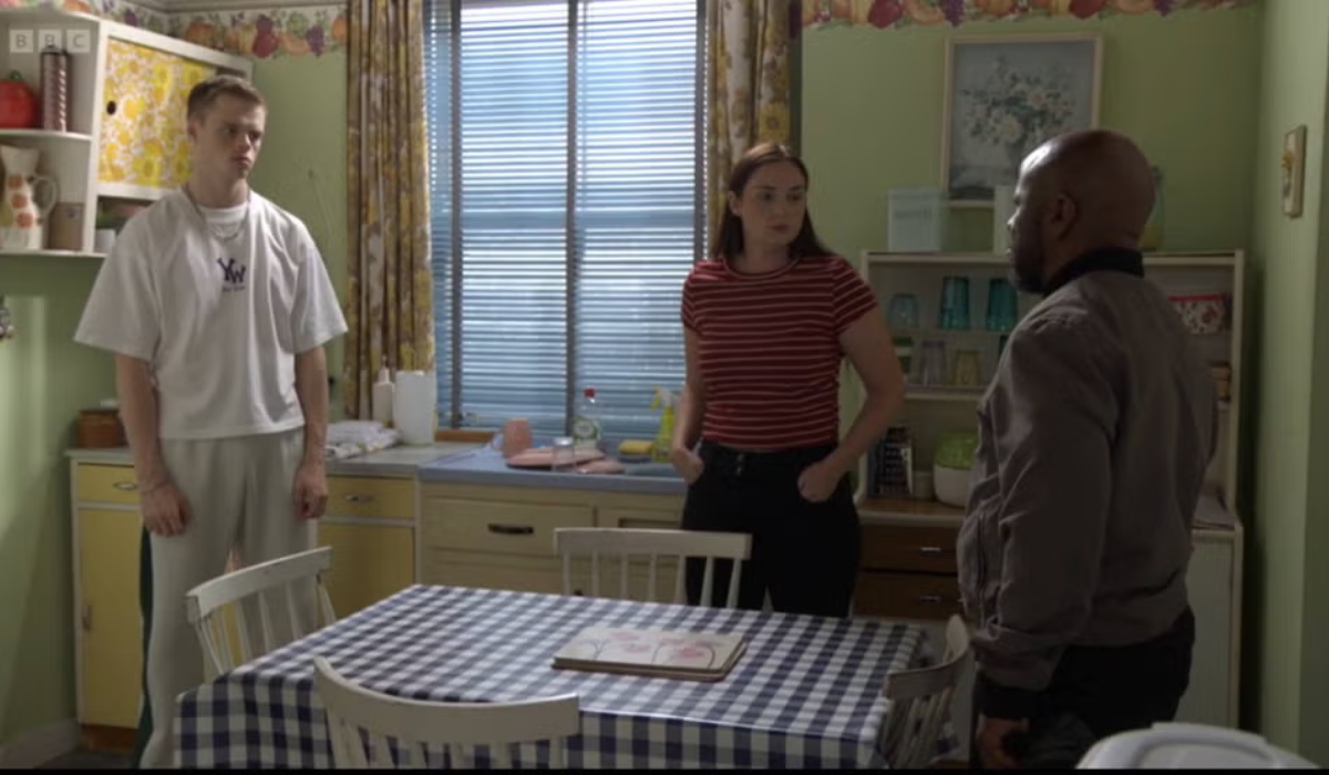 EastEnders-Howie & Oscar 