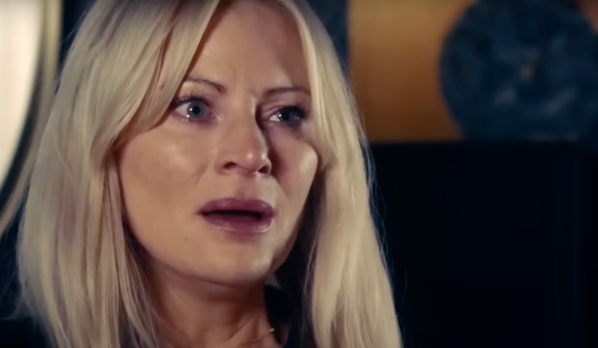 Coronation Street: Lisa and Carla in trouble