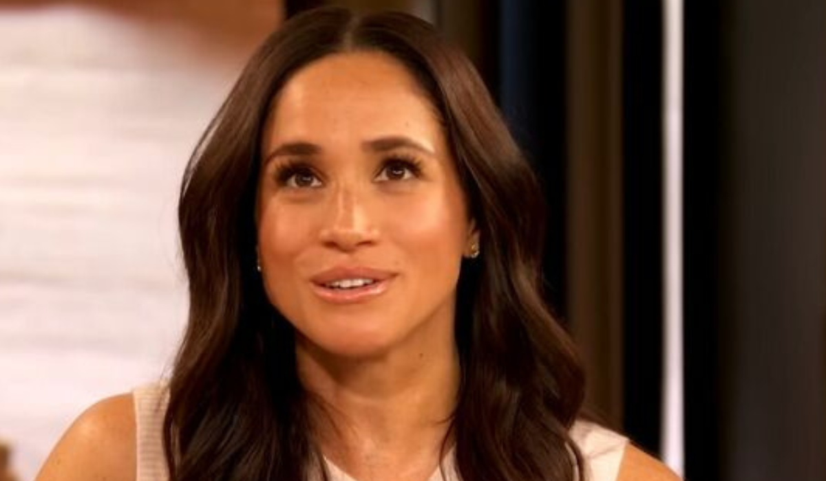 Royal News: Meghan is clingy