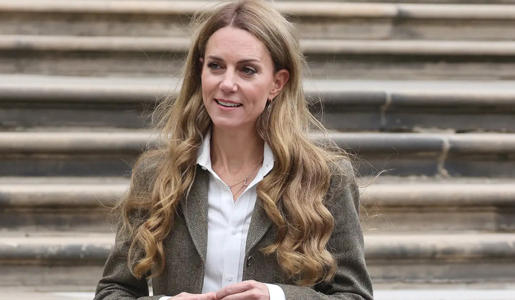 Royal News: Kate's new look grabs attention