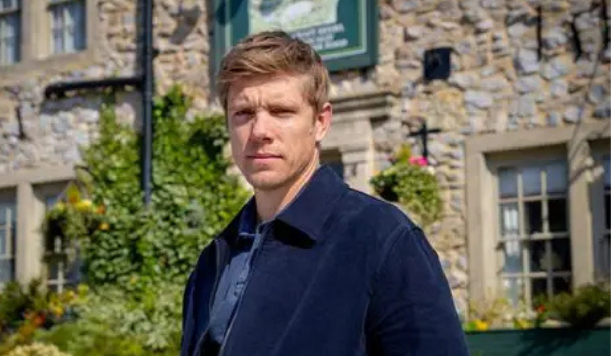 Emmerdale: Ryan reflects on the plot.