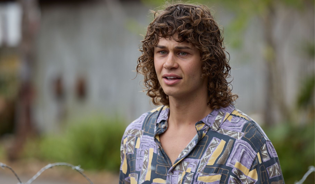 Home and Away: Theo