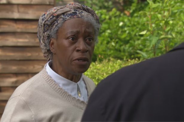 Emmerdale: Flo plays Claudette