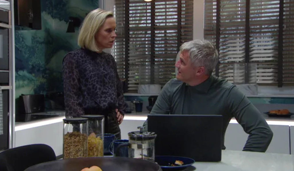 Emmerdale: They fight!