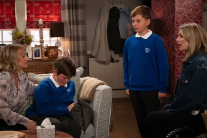 Emmerdale: They fight!