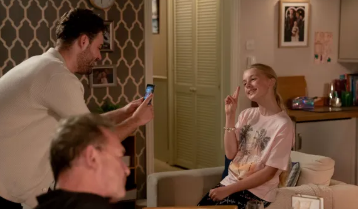 EastEnders: Lexi & Johnny