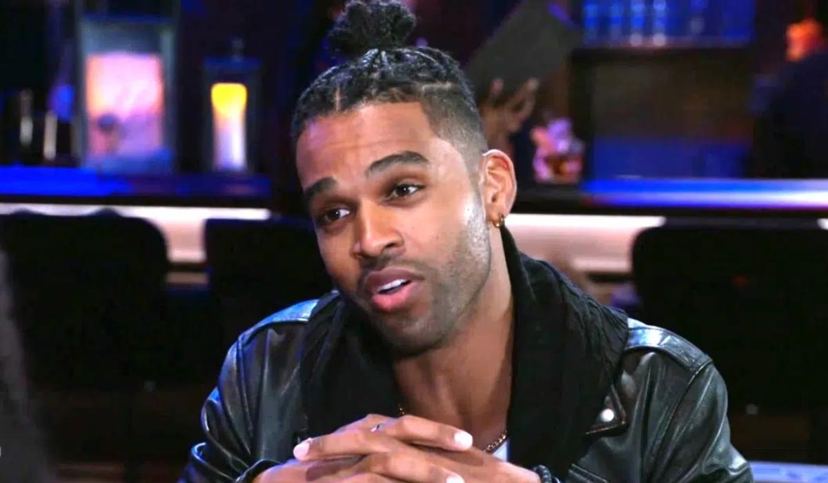 Isaiah-beyond-the-gates