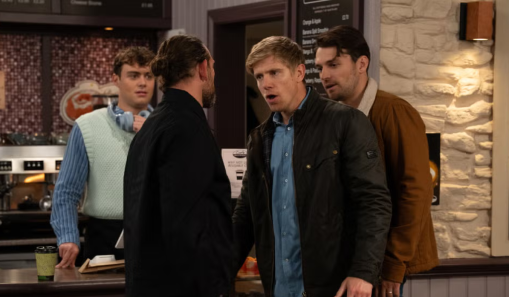 Emmerdale: Robert steps in