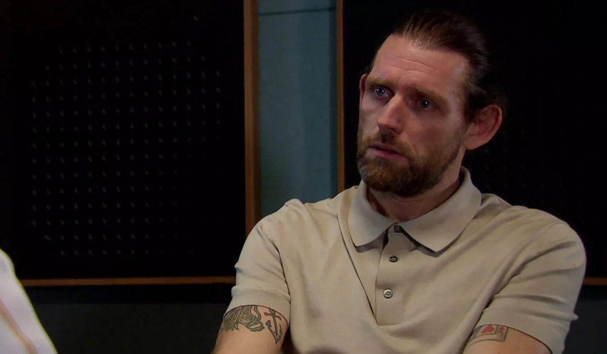 Emmerdale: Kev leaves!