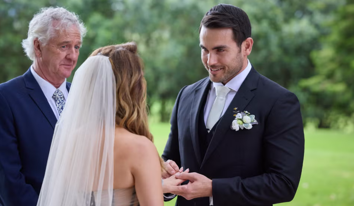 eden-cash-wedding-home-and-away