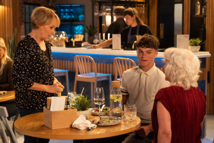 sally-trisha-coronation-street