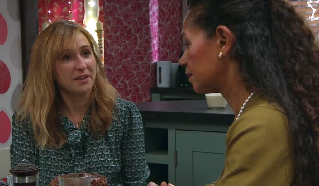 Emmerdale: They talk about Ray